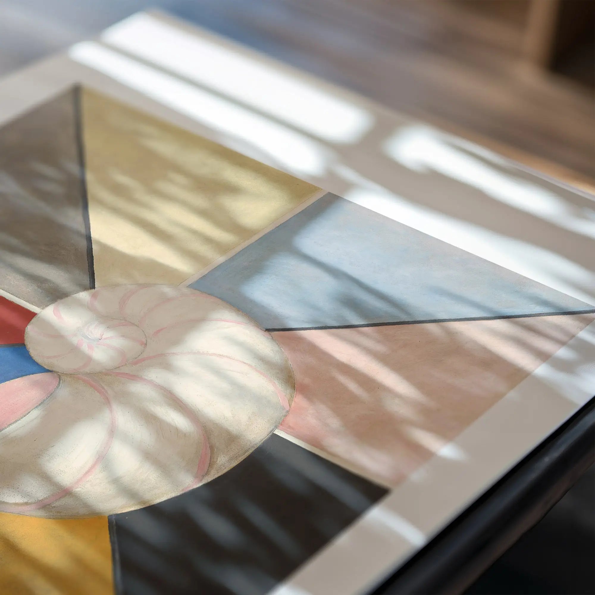 Geometry patroon tafel met nautilus schelp voor Hilma af Klint De Zwaan Nr 20 Poster