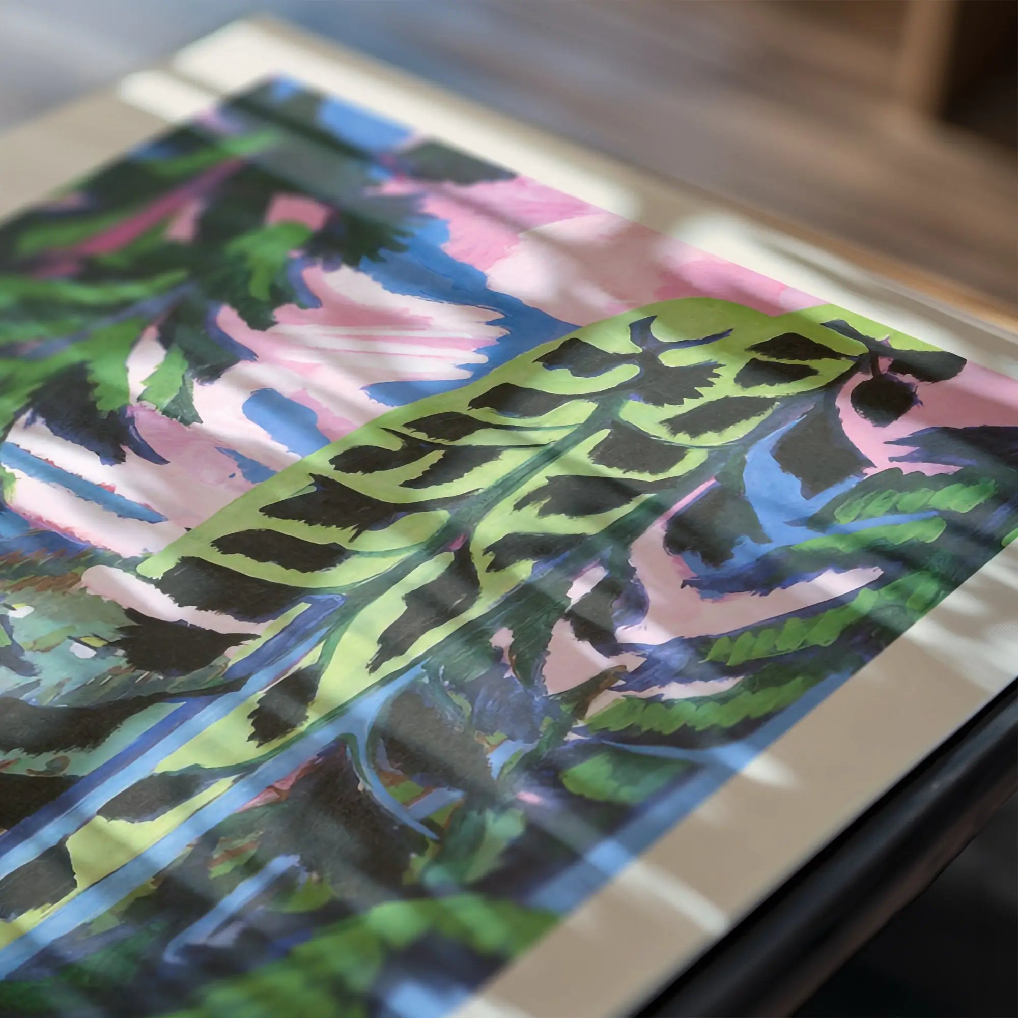 Kleurrijke, gedragsdekte Sjaal uit het product Kirchner Poster Wilde Bergwoud