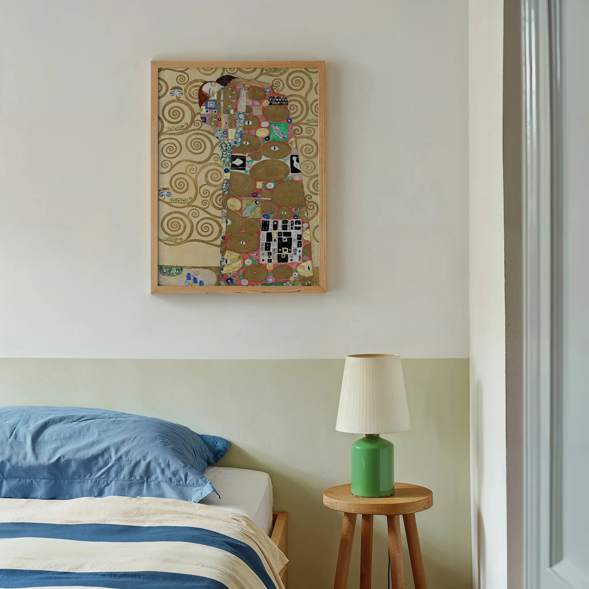 Gemonteerde Klimt-schilderij weergegeven op de Klimt Fulfillment Poster