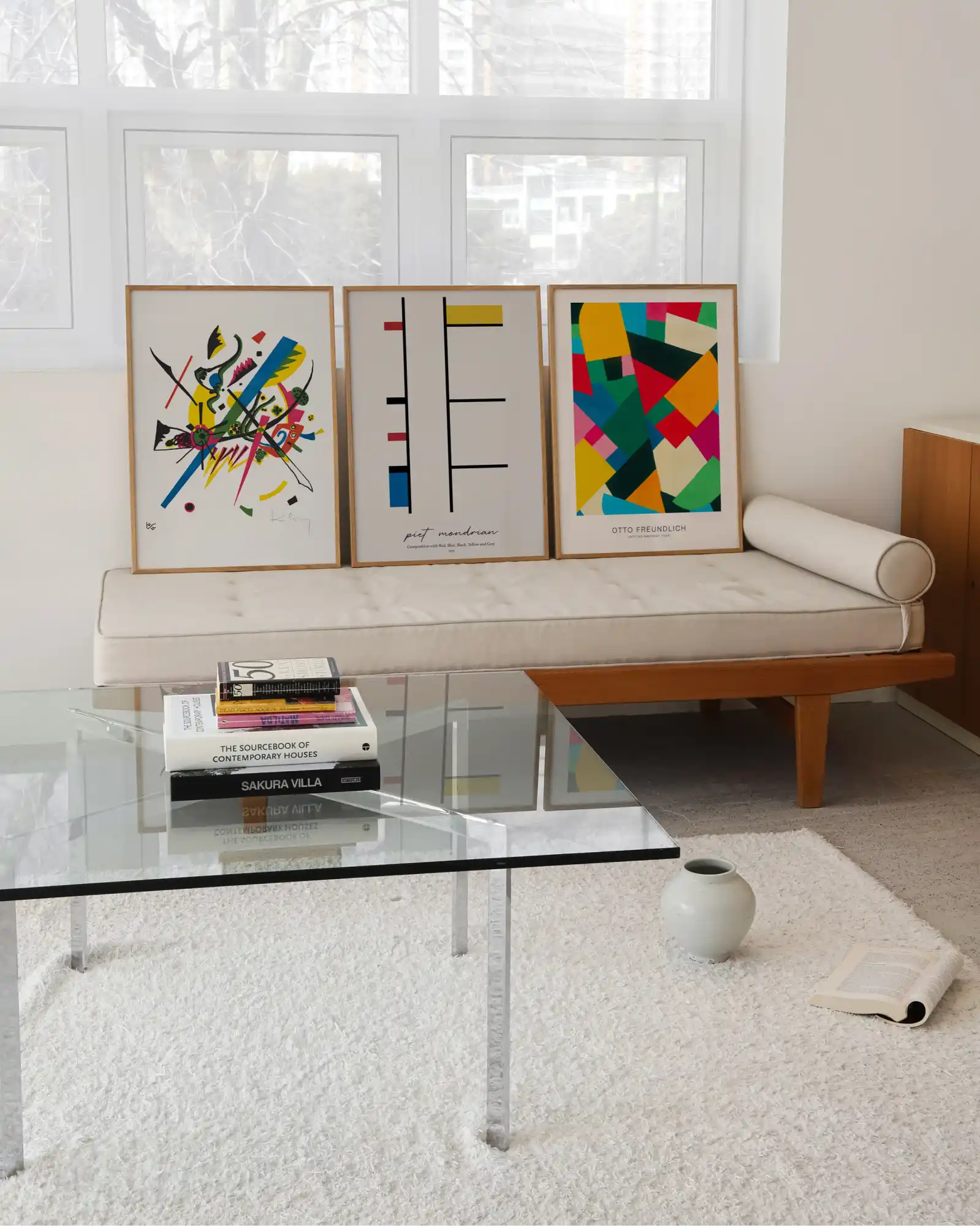Modern woonkamerinterieur.
