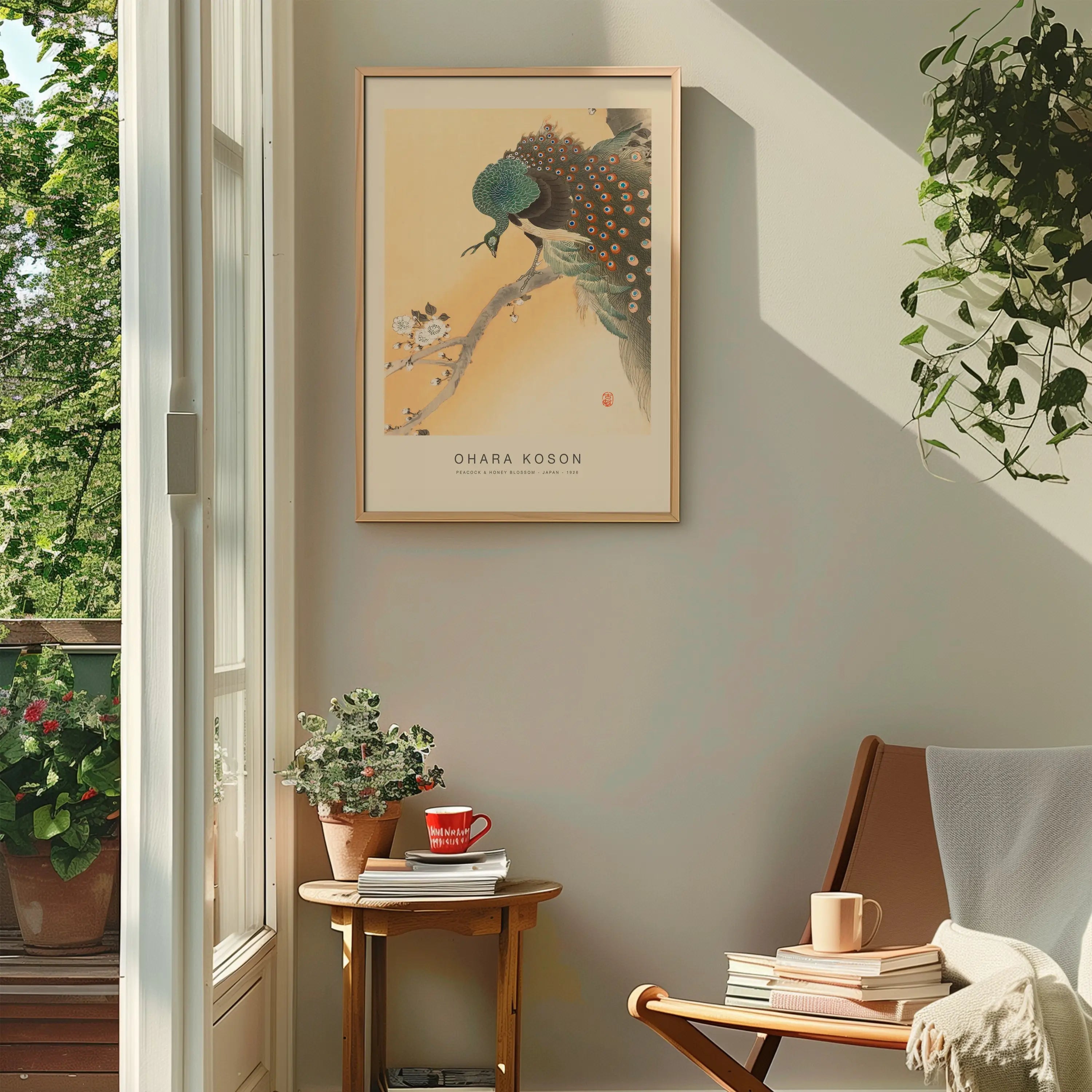 Geterframeerde pauwenafdruk uit de Ohara Koson Pauw & Honingbloesem Poster