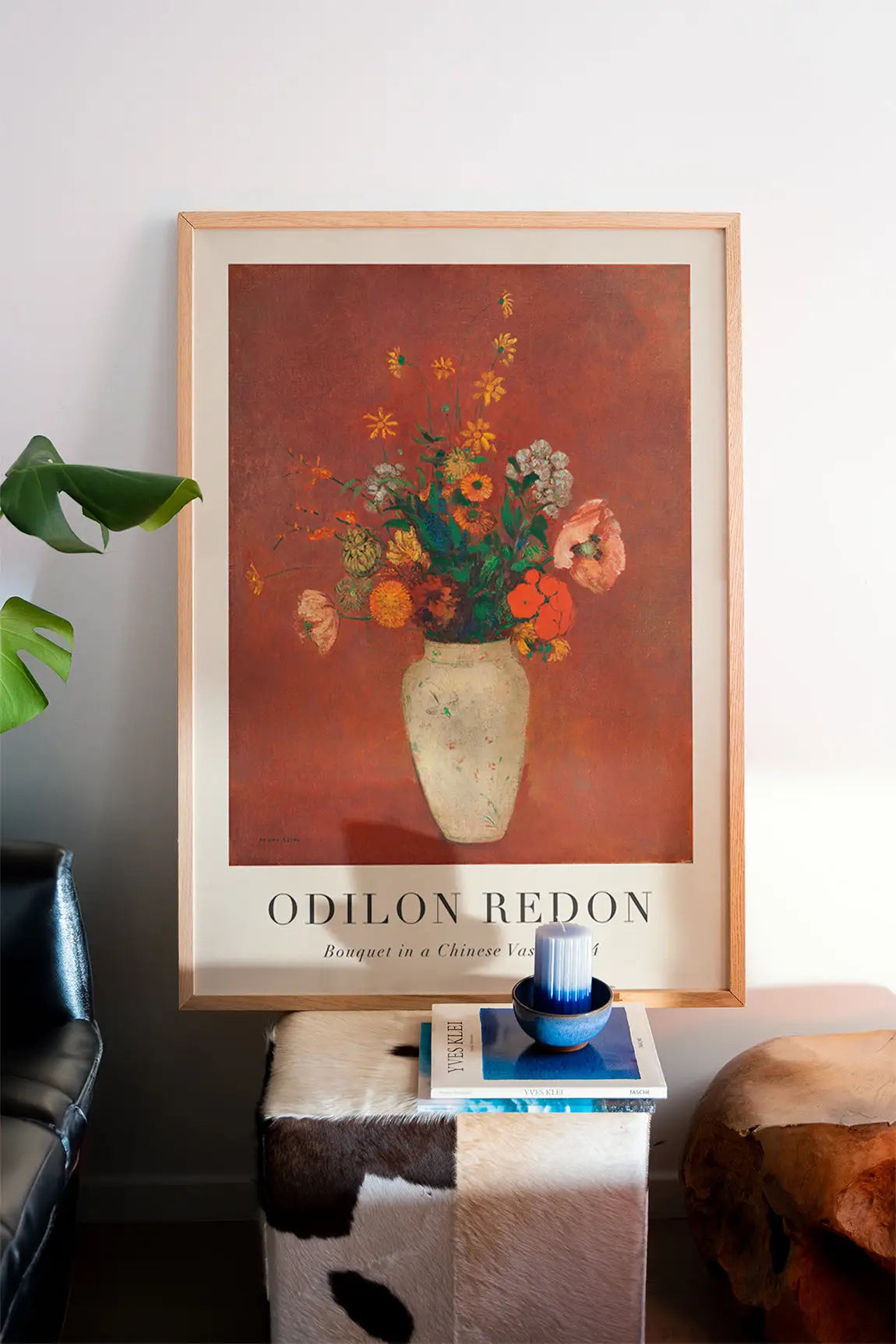 Gepastelte bloemkunstprint in rood en blauw met Chinese vaas voor wanddecoratie