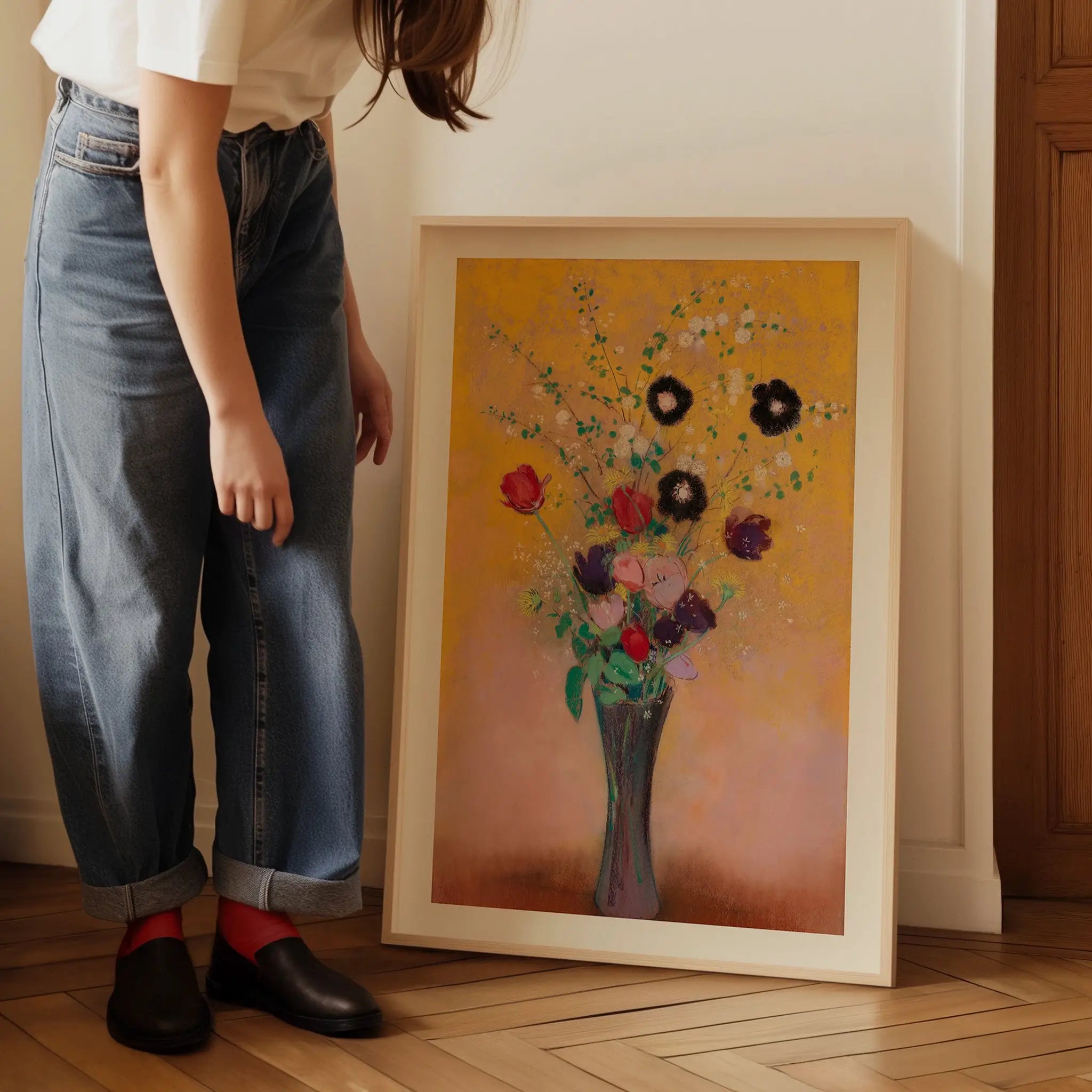 Geverfd bloemenschilderij in donker frame voor Redons Vaas met Bloemen Poster