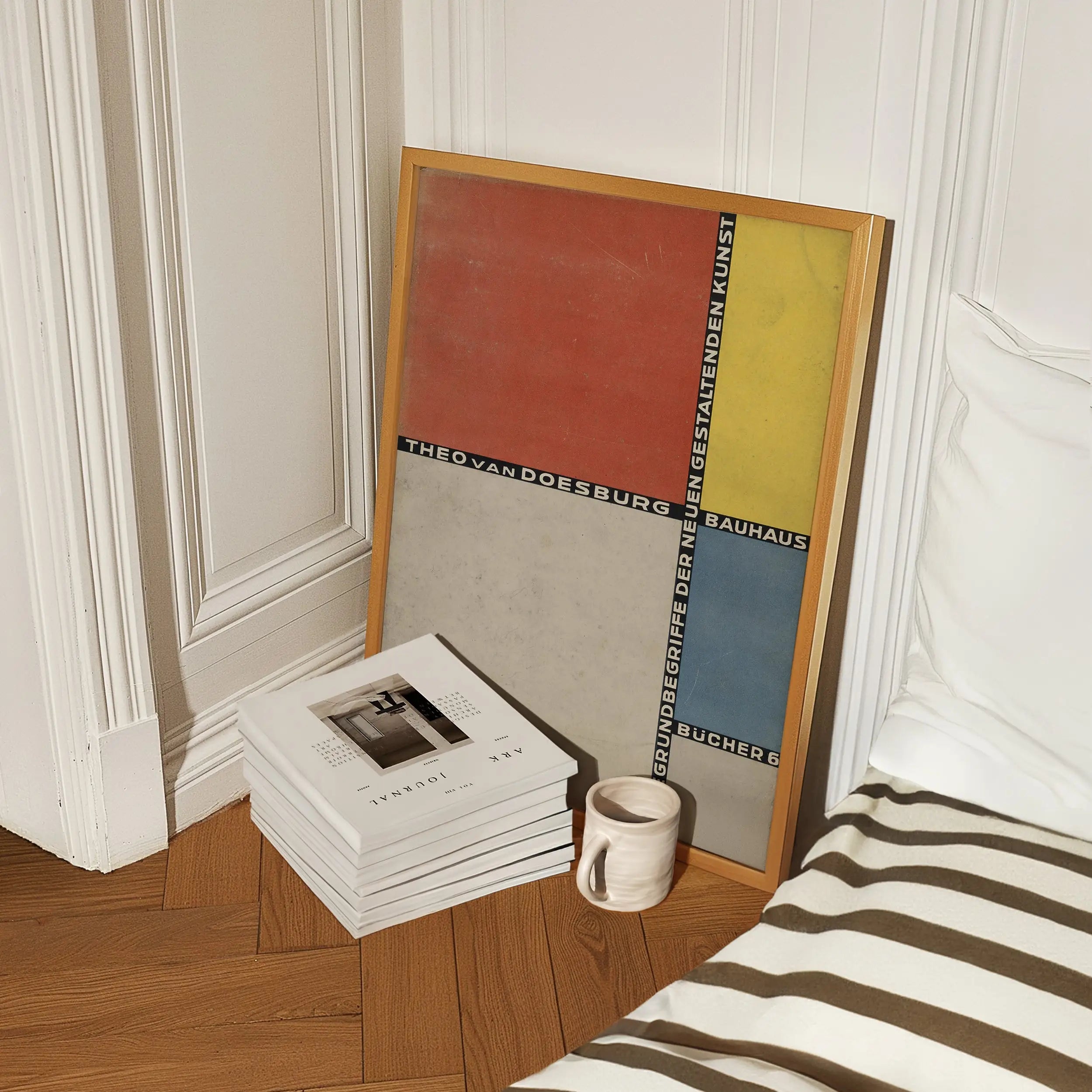 Gepositioneerde Bauhaus-stijl poster in lijst voor Theo van Doesburg Bauhausbücher 6