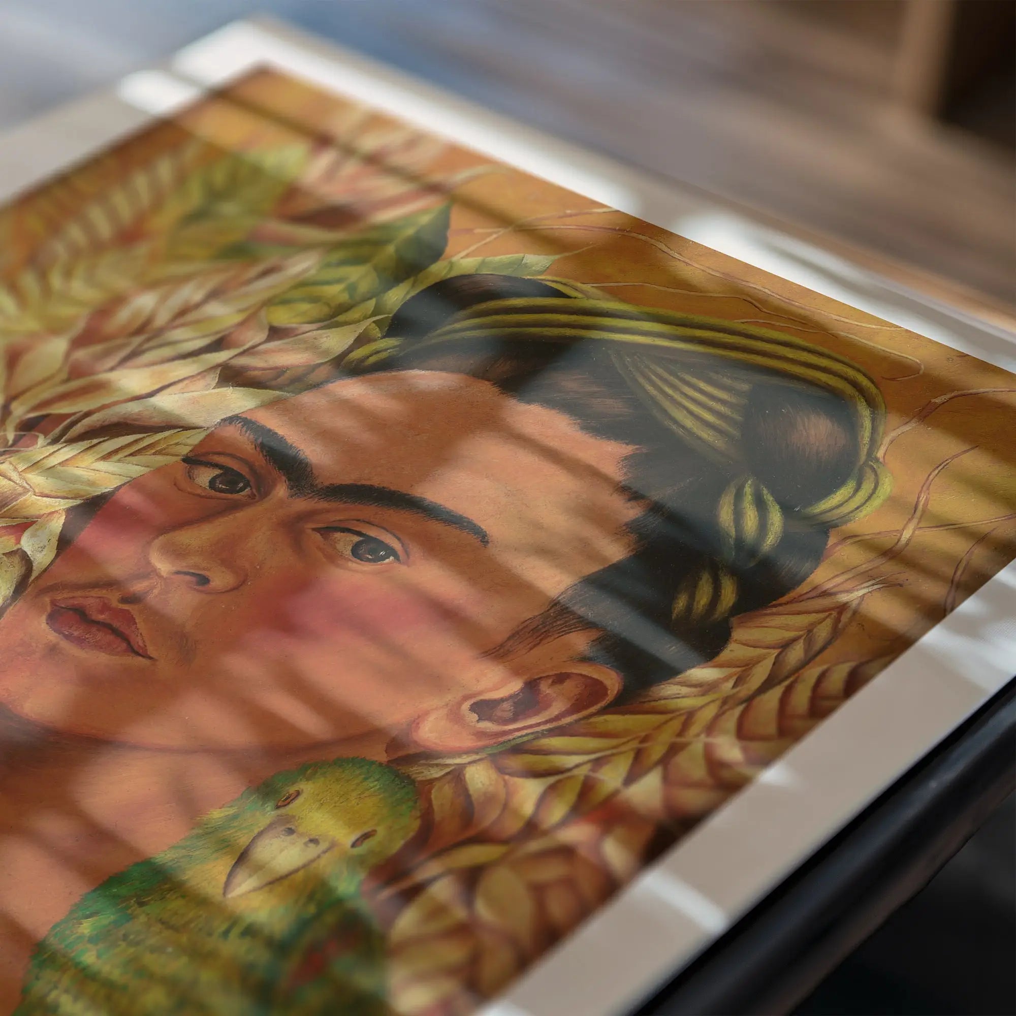 Gekaderde Frida Kahlo portret met papegaai op de wall art Frida Kahlo Poster Aap en Papegaai