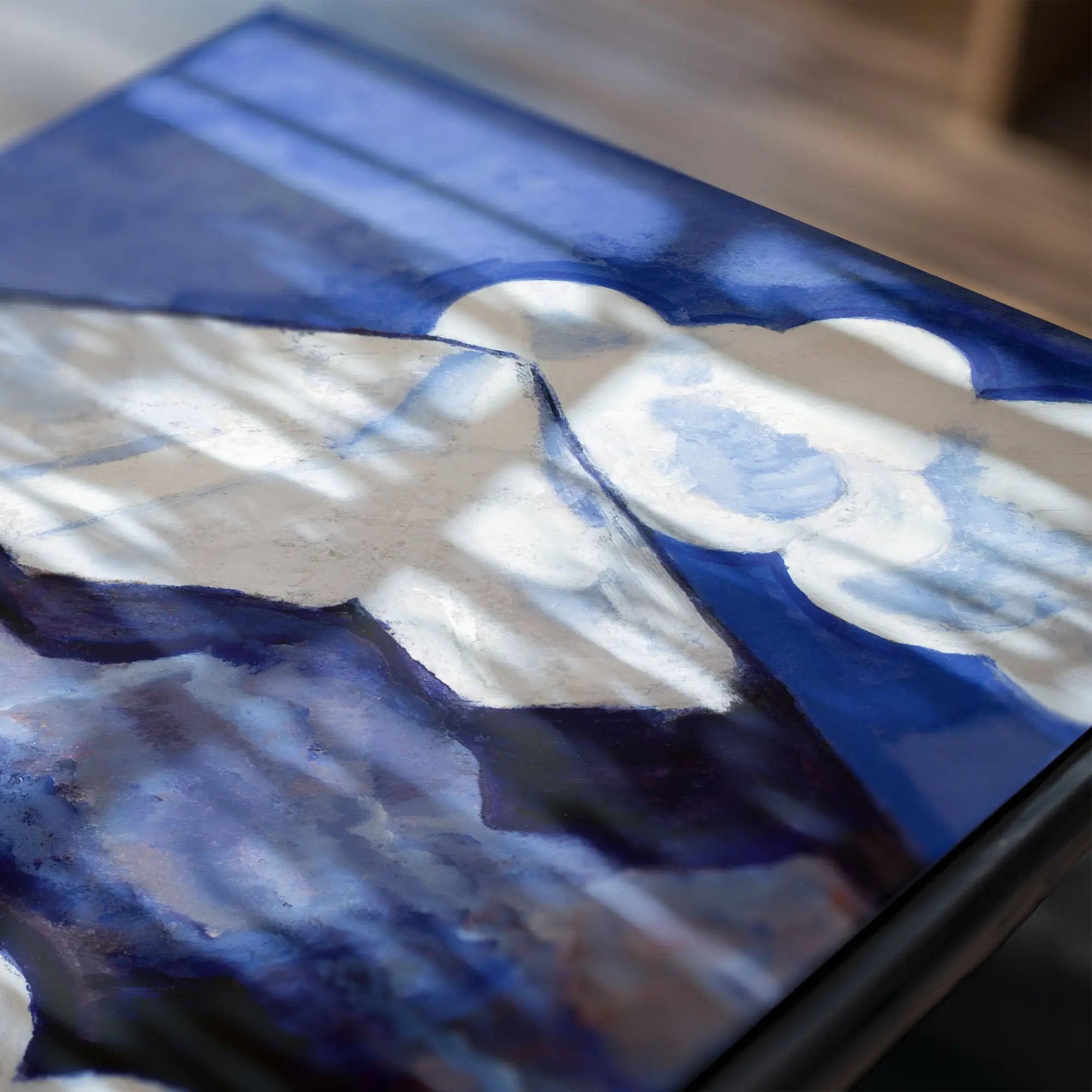 Blauwe en witte geschilderde muur op de Marsden Hartley Popocatepetl poster