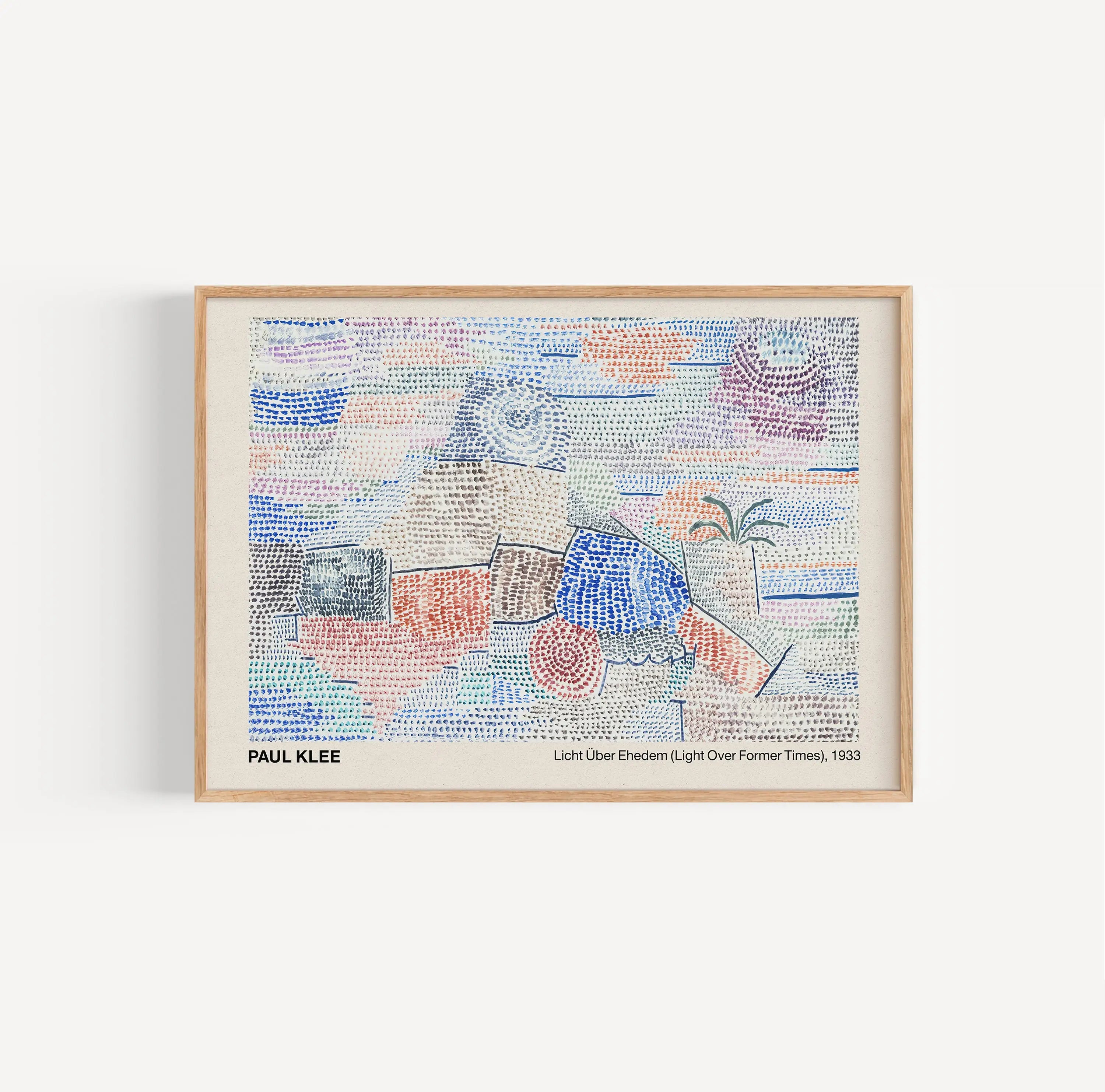 Gekaderd Paul Klee kunstwerk poster Licht over Vroeger Tijden op muur vandaag